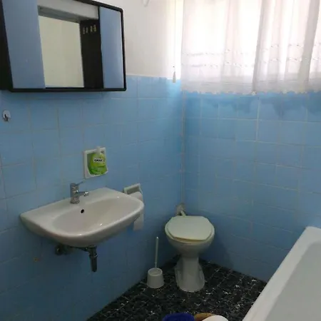 Appartement Larisa *